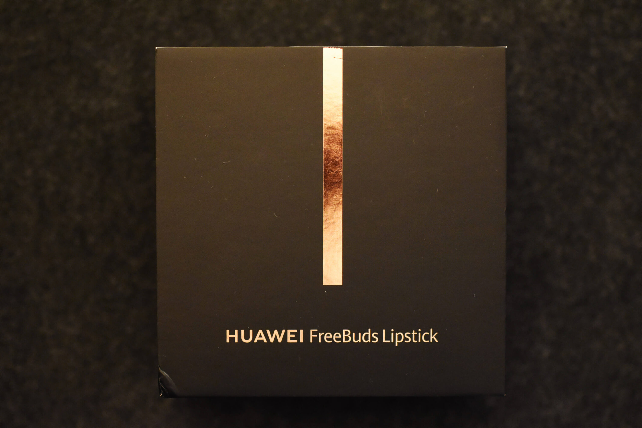 HUAWEI FreeBuds Lipstickの外箱
