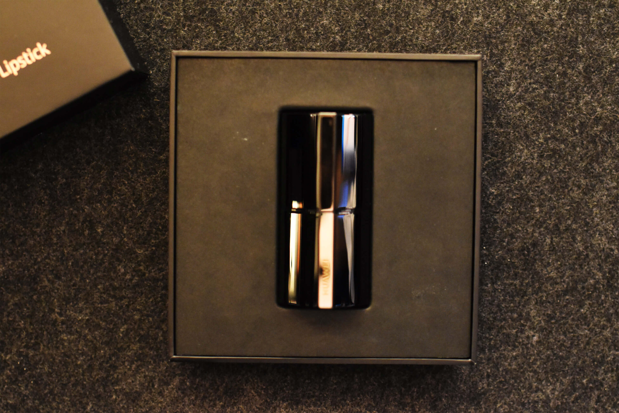 HUAWEI FreeBuds Lipstickの本体