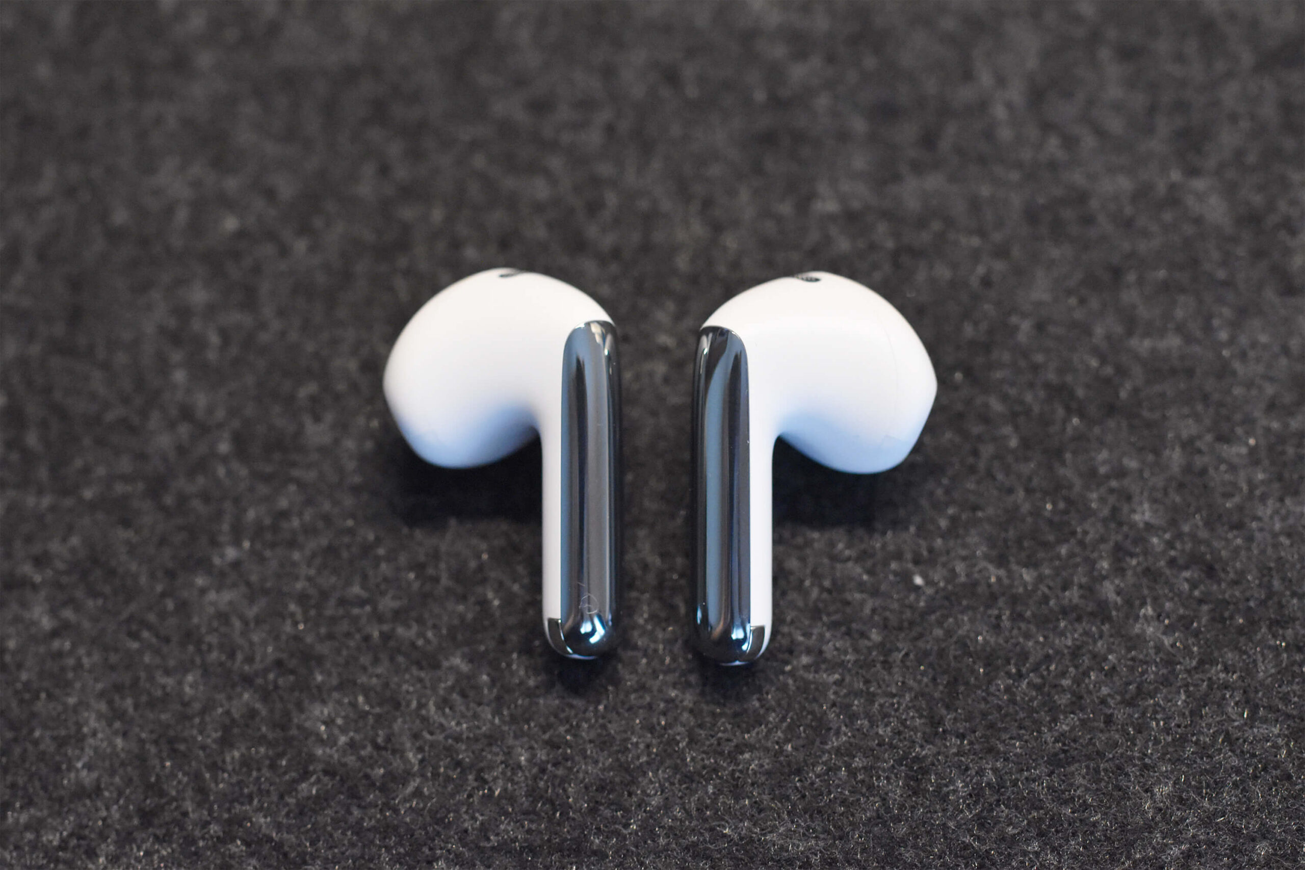 「QCY AilyBuds Pro+（QCY HT10）」のイヤホン