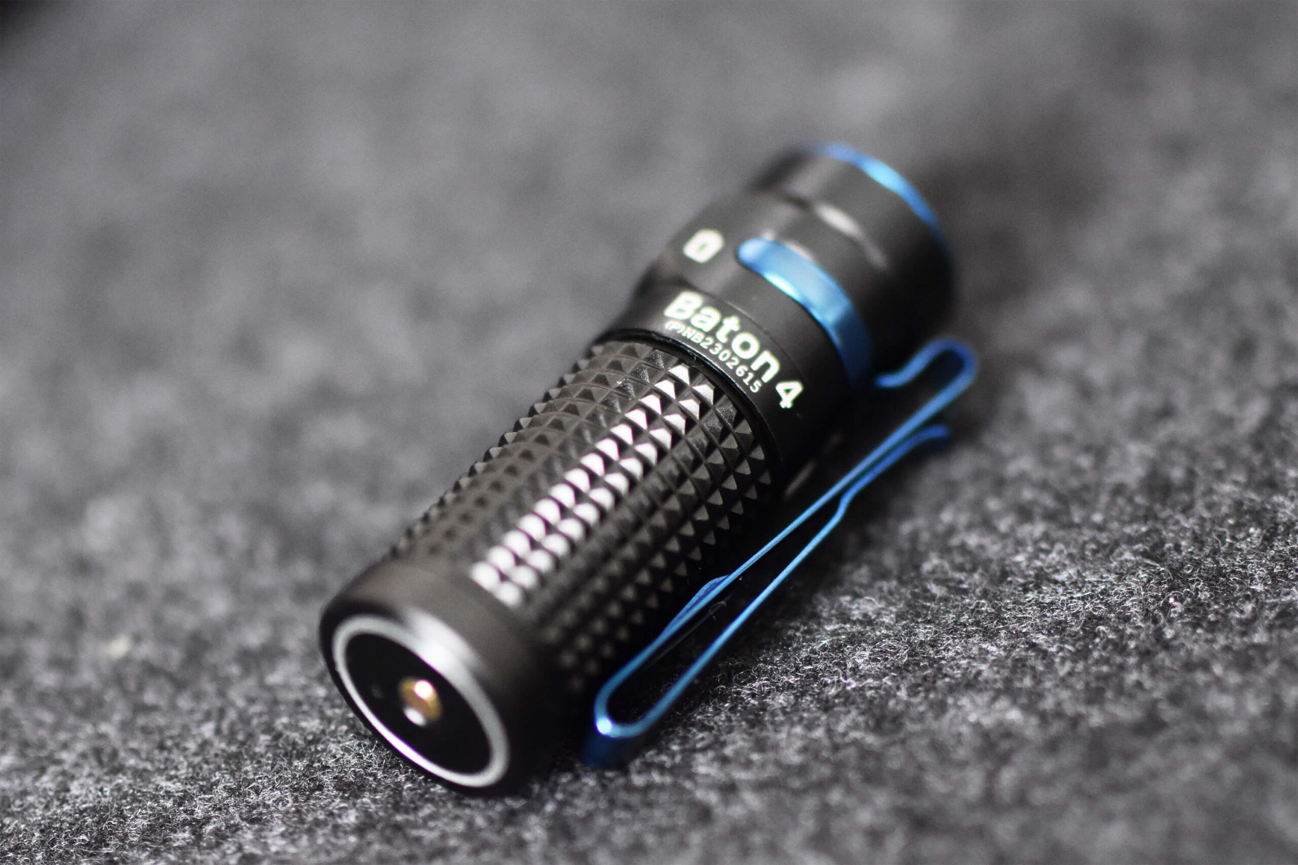 「Olight（オーライト）Baton 4 Premium Edition」の本体