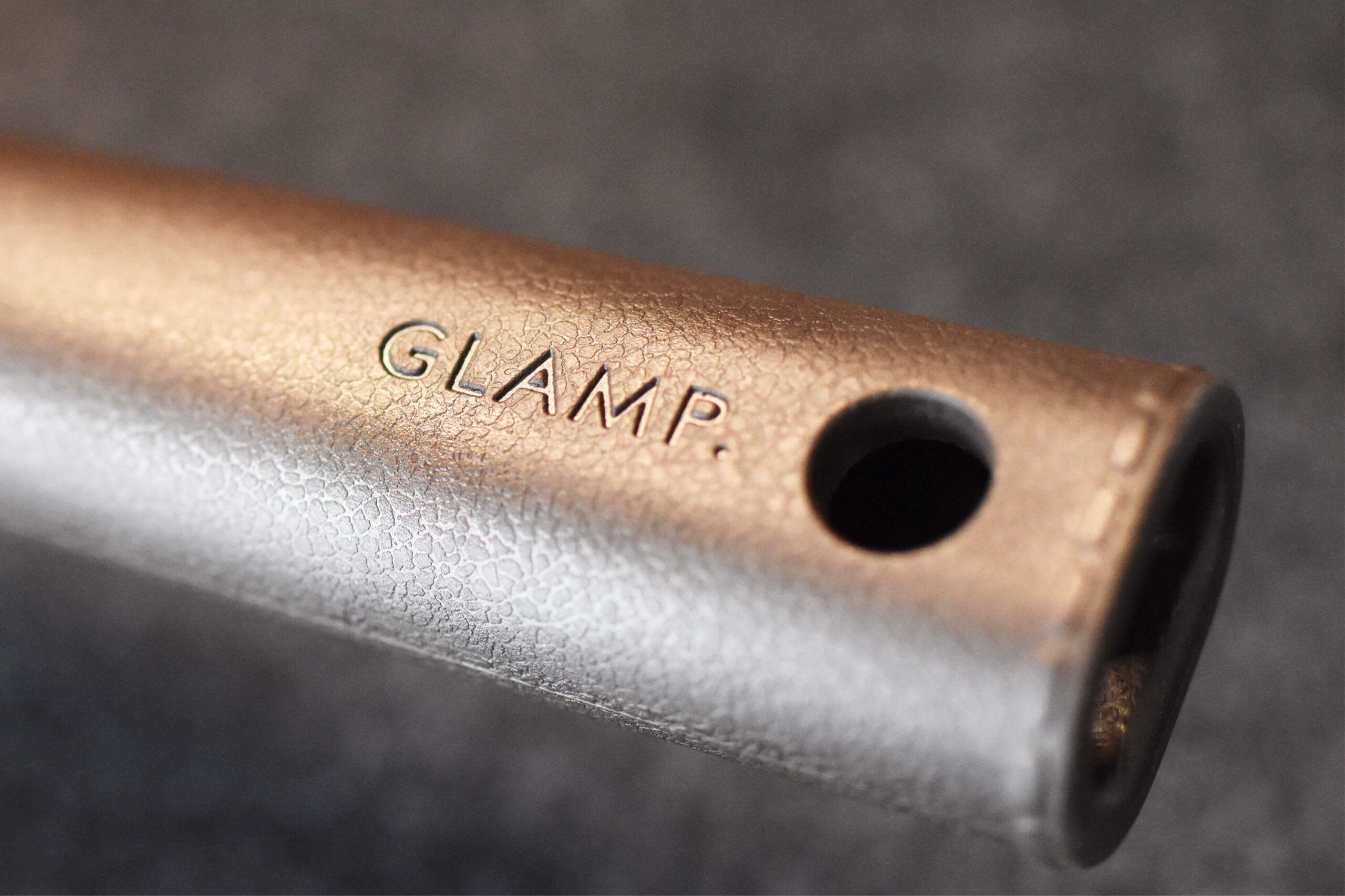GLAMP.（グランプ）セラミックフライパン（26cm）の本体-持ち手