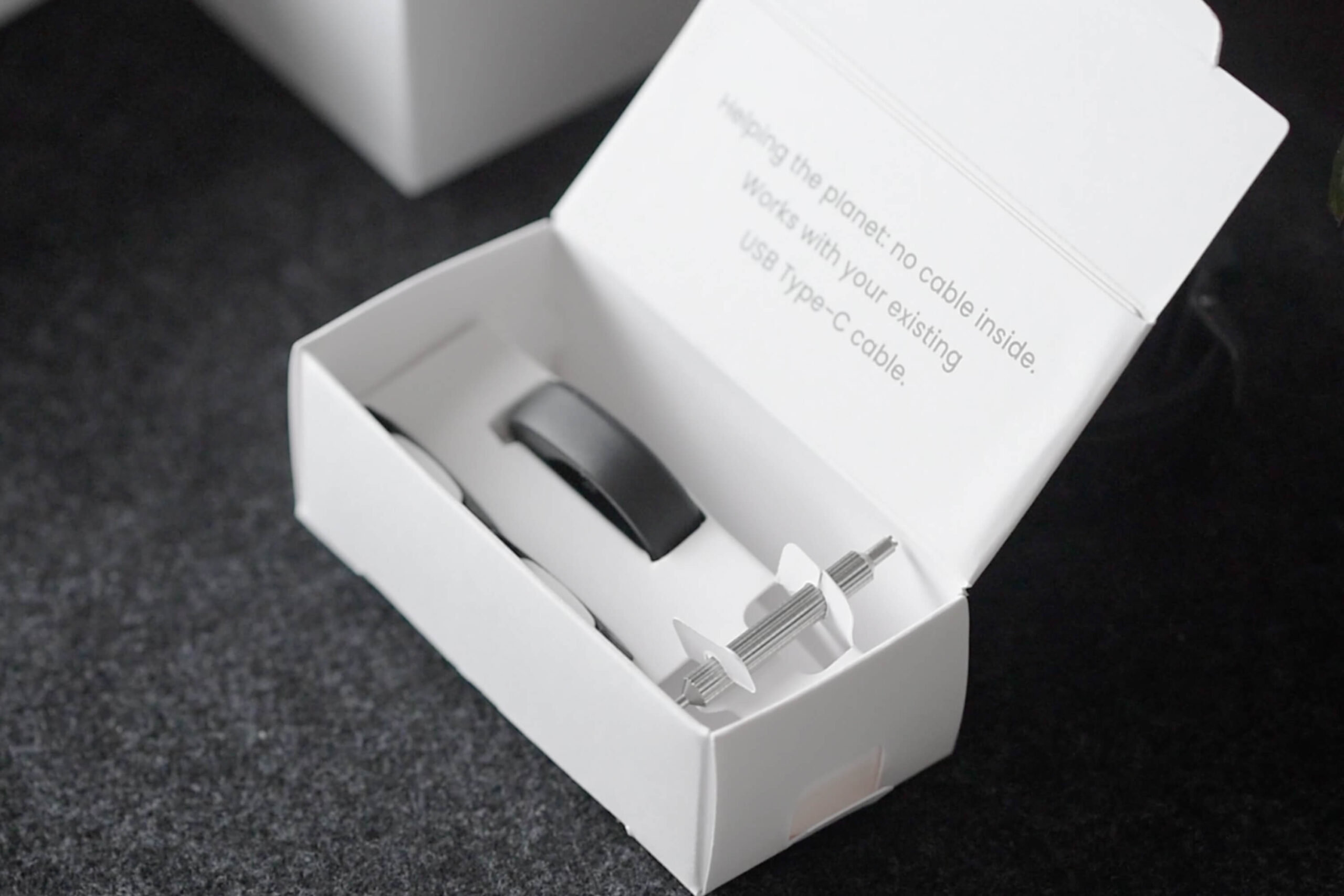 【Amazfit T-Rex 3】アウトドア向け多機能スマートウォッチの付属品