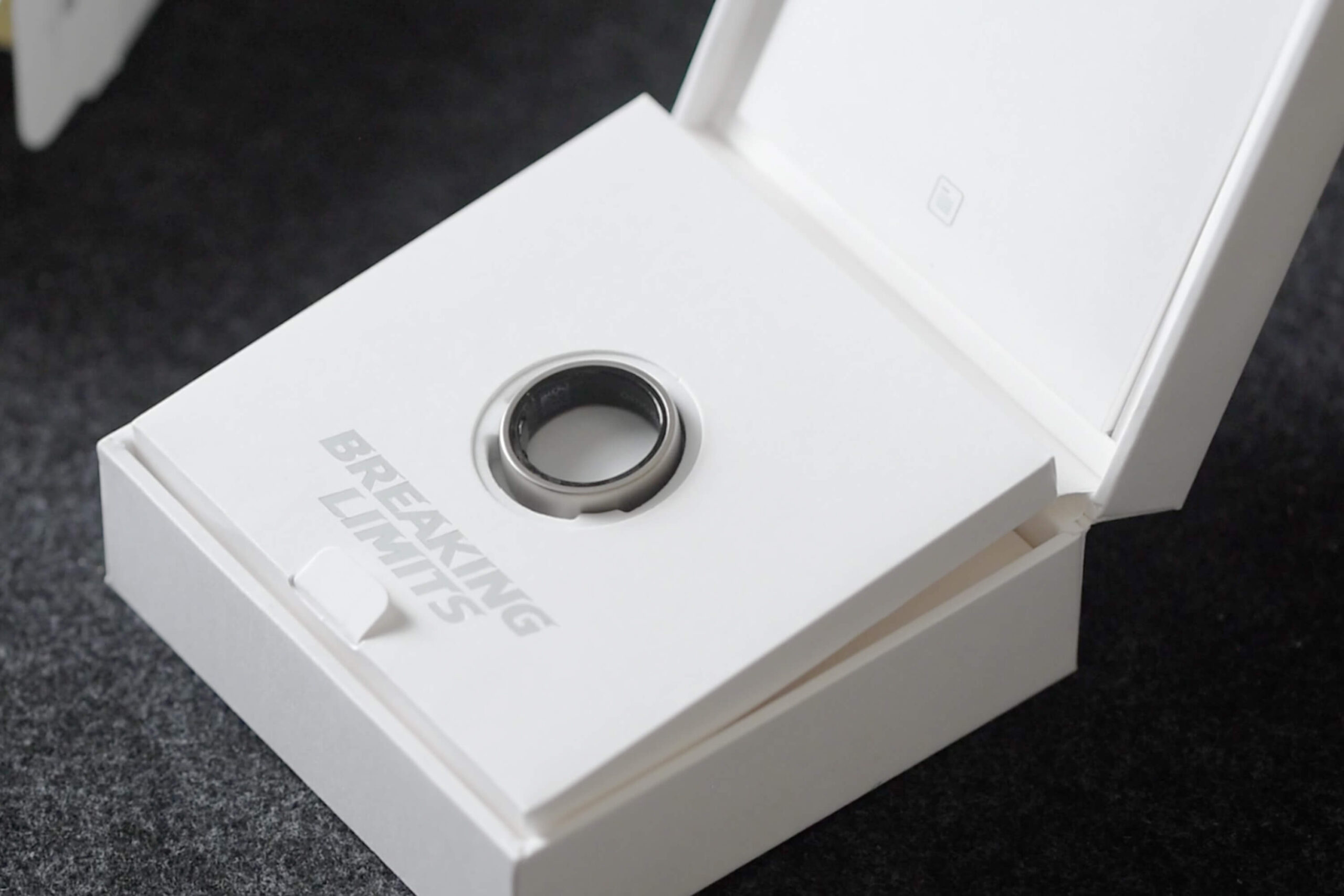 Amazfit Helio ringの本体