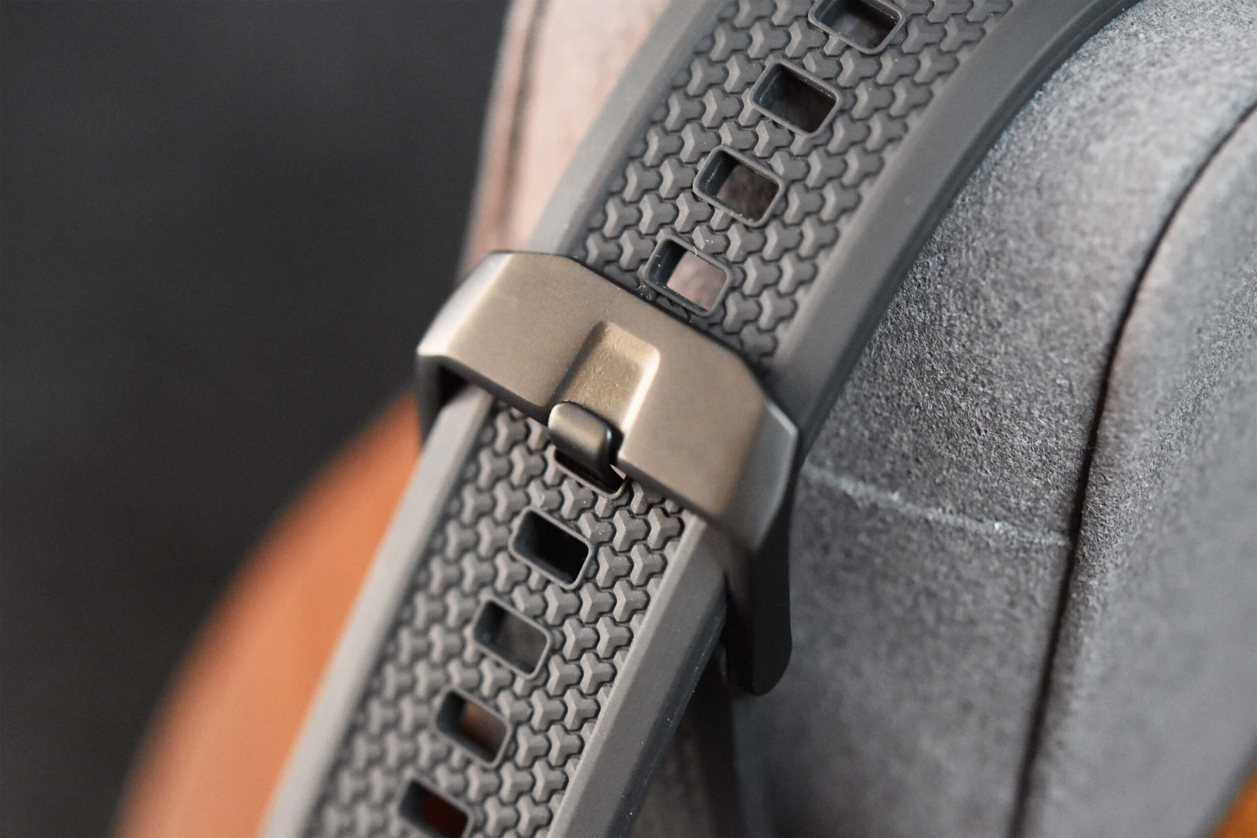 「TicWatch Atlas」のバンド素材