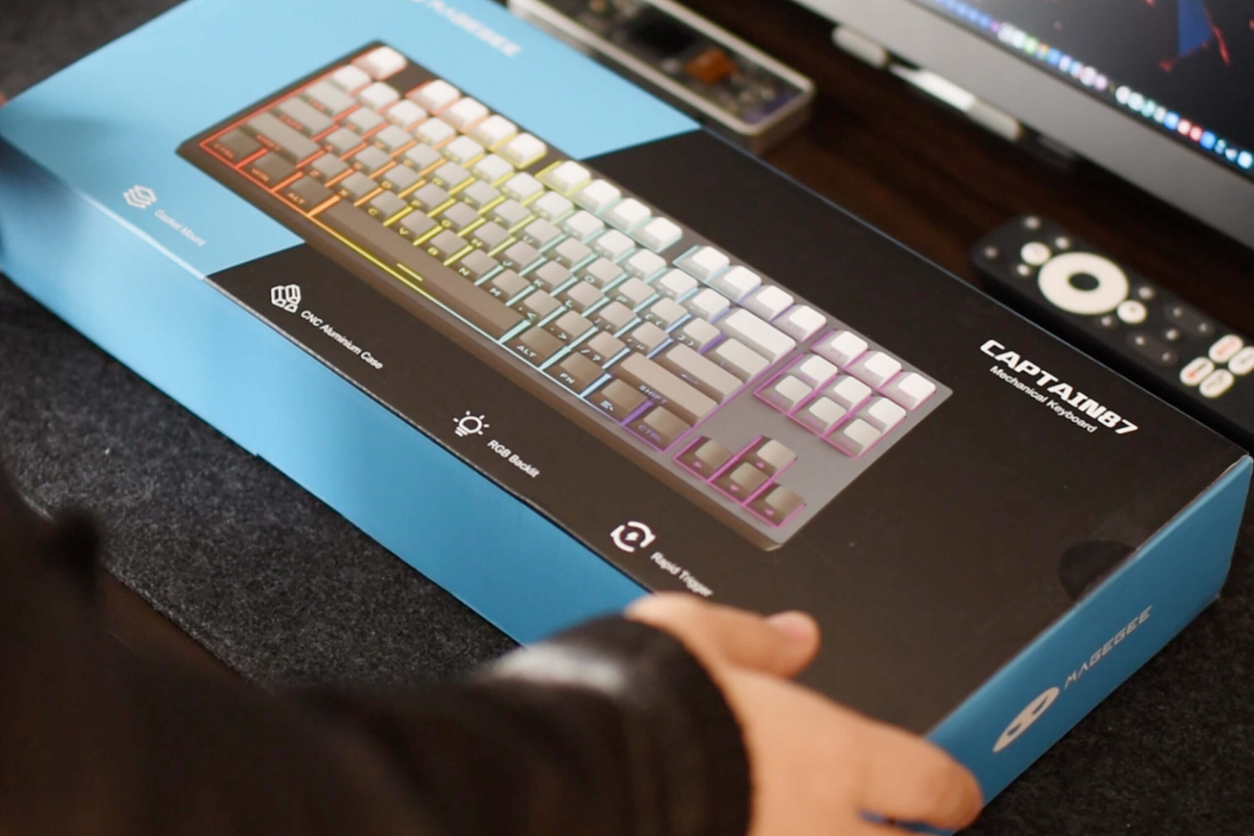 MageGee Captain87 メカニカルキーボードの外観のパッケージ