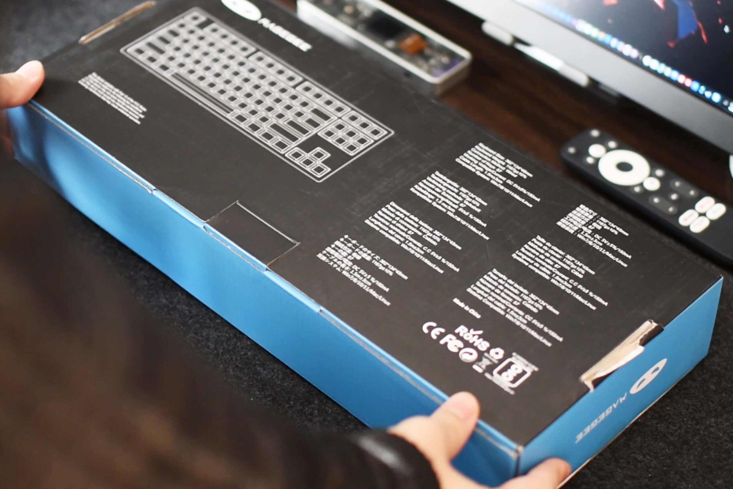 MageGee Captain87 メカニカルキーボードの外観のパッケージ -　裏面