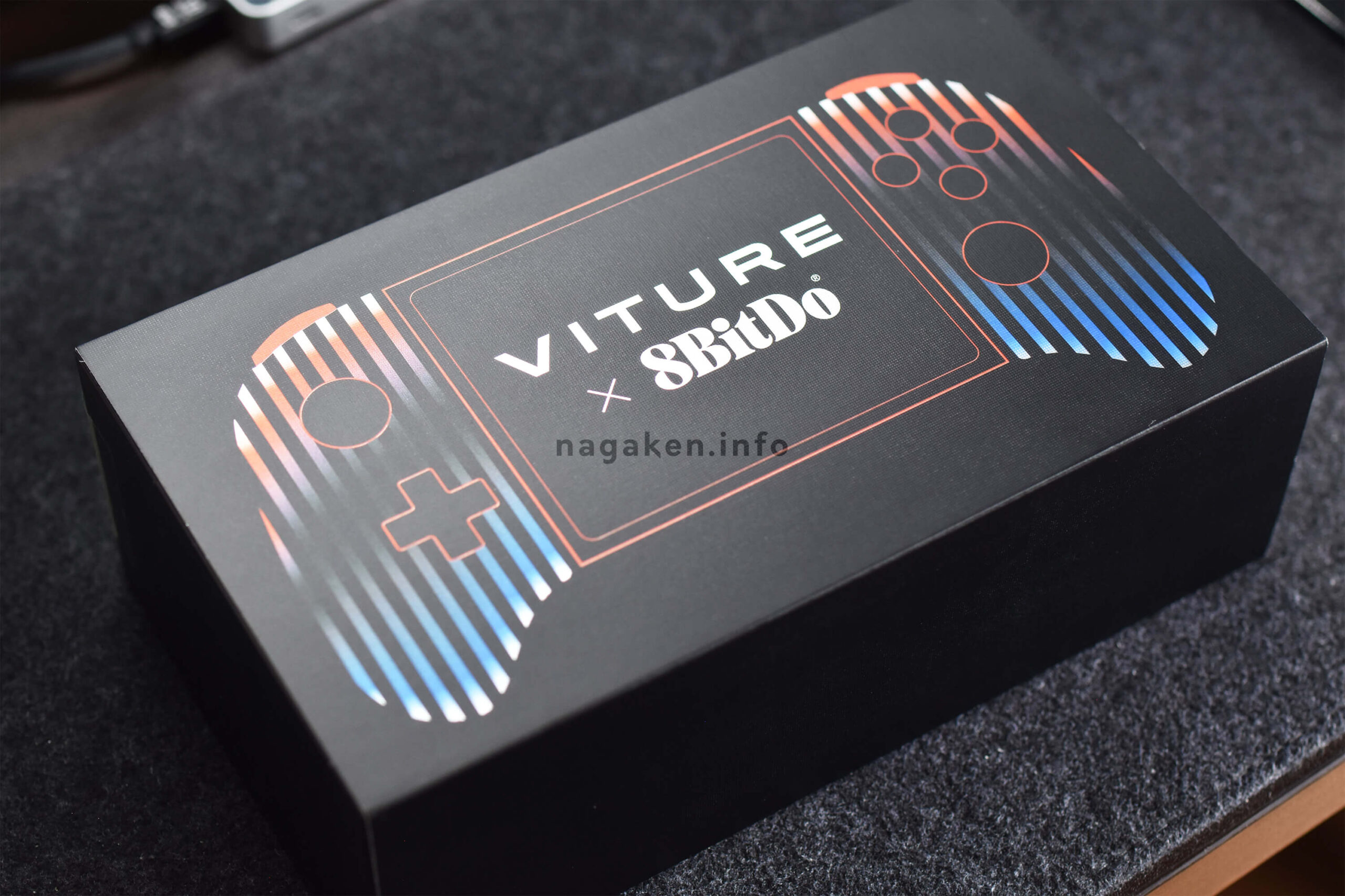 「VITURE x 8BitDo Ultimate モバイルゲームコントローラー」のパッケージ