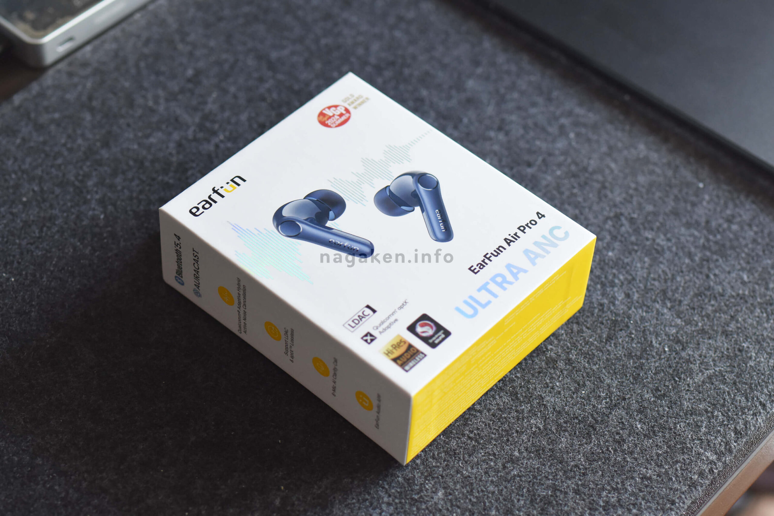 EarFun Air Pro 4のパッケージ