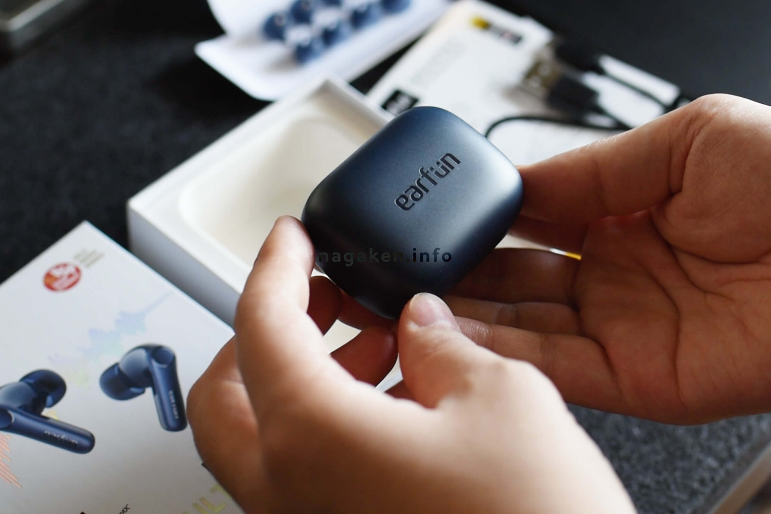 EarFun Air Pro 4の本体