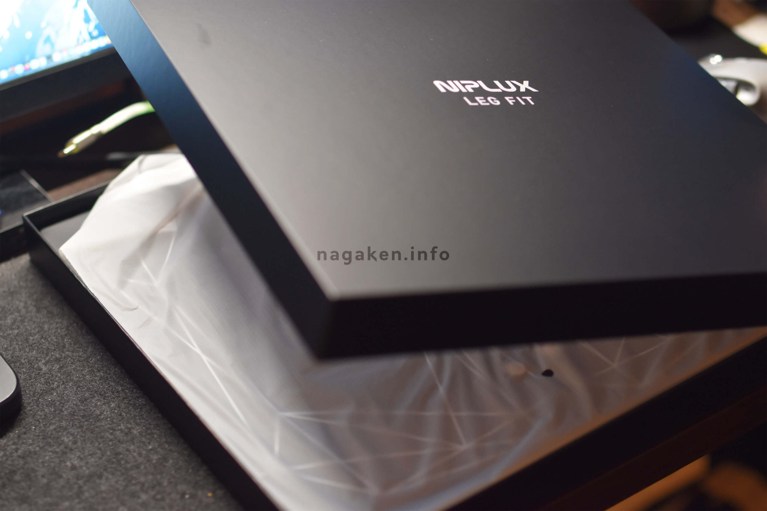 【NIPLUX】LEG FITのパッケージ - 開封