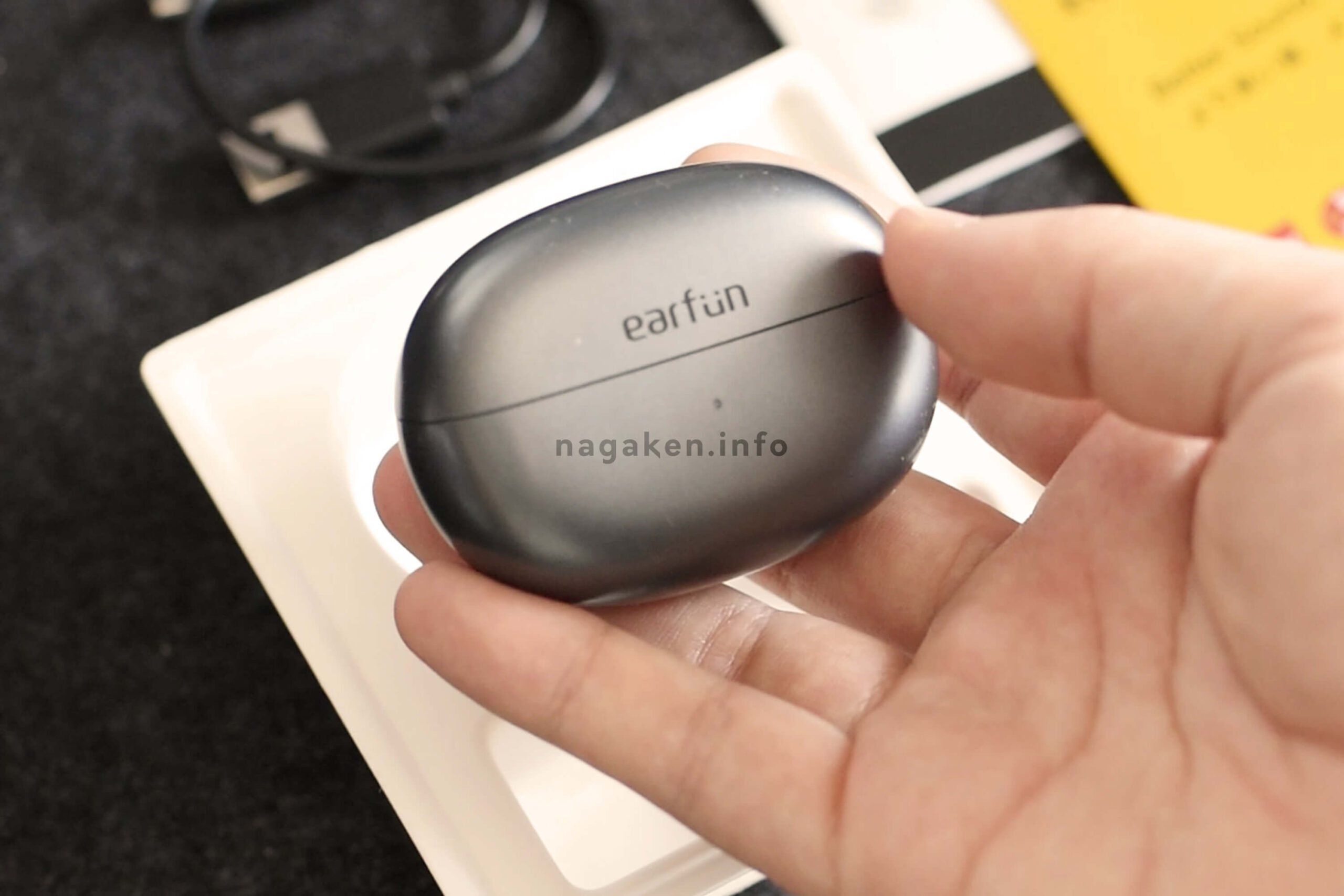 EarFun Clipの本体ケース