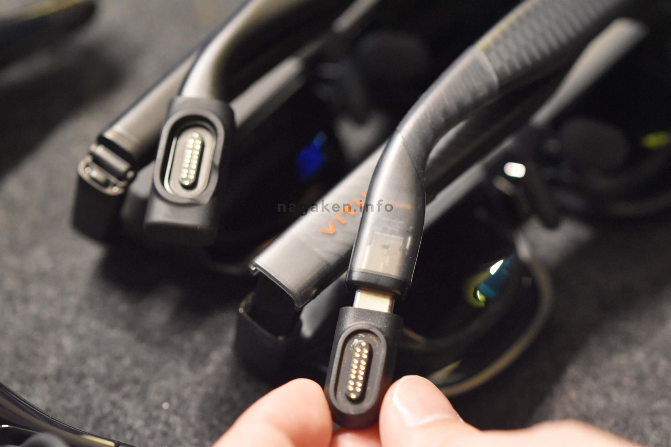 外付けマグネット端子